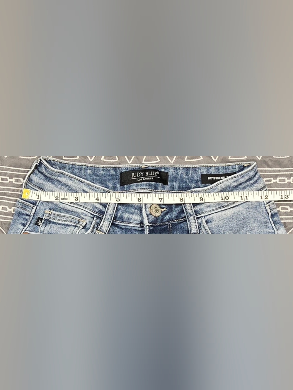 Judy Blue Star Crossed Midrise Distressed Boyfriend Fit Jeans Size 0/24 - Picture 5 of 7